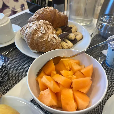 Couette-café The Garden 4*