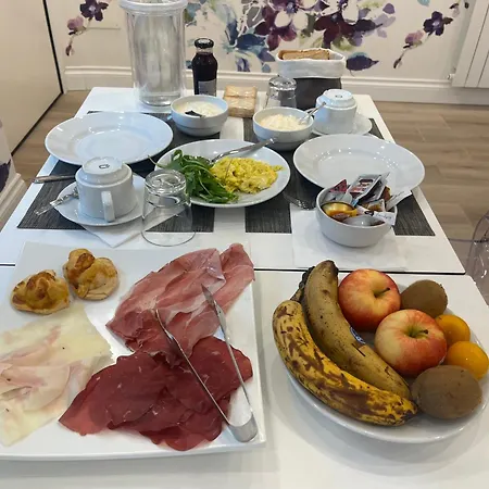 ベッド・アンド・ブレックファスト The Garden ペスカーラ